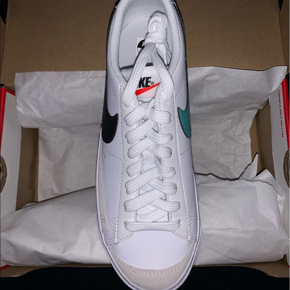 Nike Blazer low 77